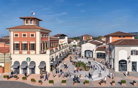 louis vuitton serravalle|serravalle outlet online.